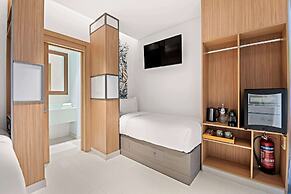 Fuwairit Kite Beach, Tapestry Collection By Hilton