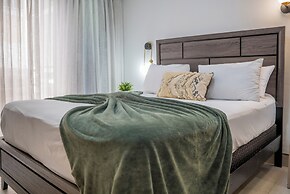 Brickell Apart Hotel