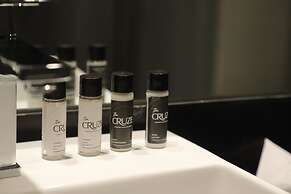 THE CRUZE PREMIUM BOUTIQUE HOTEL