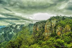 Dolphin Nose Retreat