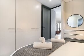 SeaCrest B102 by HostAgents
