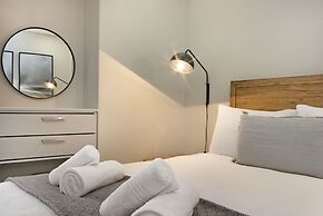 SeaCrest B102 by HostAgents
