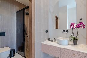 Omma Suites