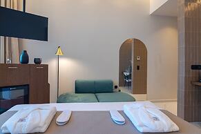Omma Suites