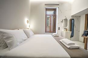 Omma Suites