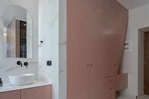 Omma Suites