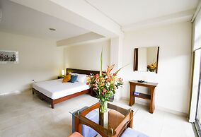 Hotel Mónaco Armenia