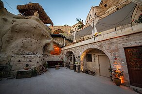 Shiraz Cave Cappadocia