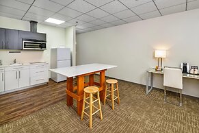 Quality Inn Sunshine Suites