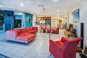 Pavillions 1 - Hamilton Island