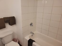 Boyle Motor Inn