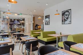Hotel Urban