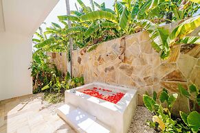 Ycona Luxury Resort