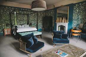 Hampton Manor