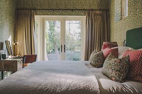 Hampton Manor