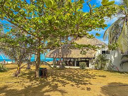Huku Beach Hostel Hostel Palomino