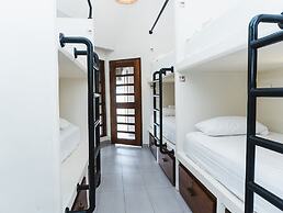 Huku Beach Hostel Hostel Palomino