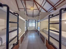 Huku Beach Hostel Hostel Palomino