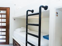 Huku Beach Hostel Hostel Palomino