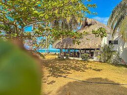 Huku Beach Hostel Hostel Palomino