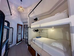 Huku Beach Hostel Hostel Palomino