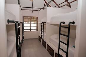 Huku Beach Hostel Hostel Palomino