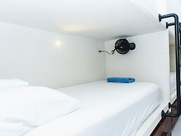 Huku Beach Hostel Hostel Palomino