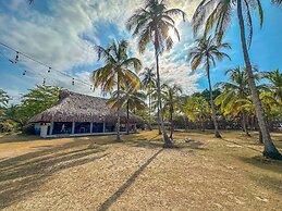 Huku Beach Hostel Hostel Palomino