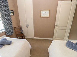 1 Hornbeam Lodge
