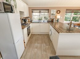 1 Hornbeam Lodge