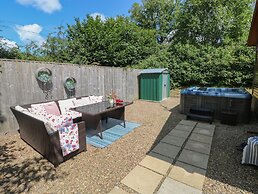 1 Hornbeam Lodge