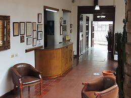 HOTEL REAL