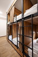 281 Hotel & Hostel