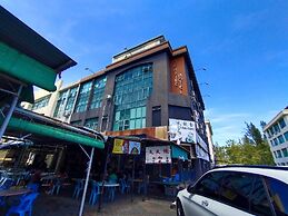 OYO 90668 Joy Inn