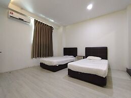 OYO 90668 Joy Inn