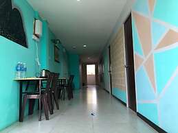 OYO HOME 90667 Chen Room Bs