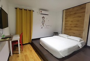 OYO HOME 90667 Chen Room Bs