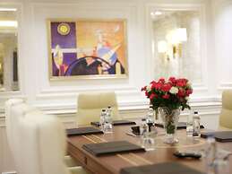 Dekalb Hotel