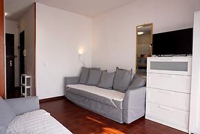 Cozy Studio With Shared Pool