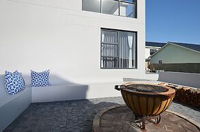 HoneyBee Cottage
