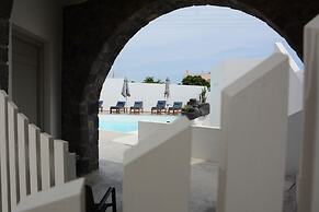 Noir Santorini