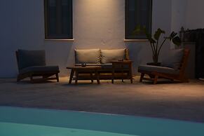Noir Santorini