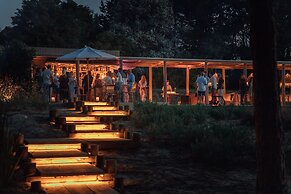 LUZ Culinary Wine Lodge
