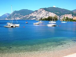 Rossella Lake View in Sal