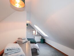 2 Seafield Place