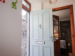 2 Seafield Place