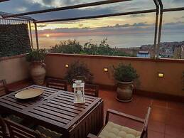 Seascape Terrace Spacious Apartment With Terrace
