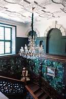 The Highfield House