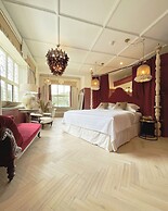 The Highfield House