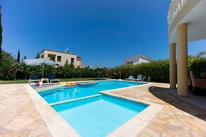 Villa Tsikkos Dio in Argaka